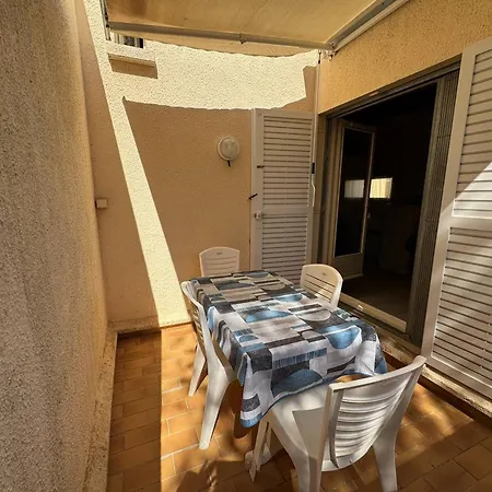 Apartment Mezzanine A La Pinede Pour 4 Pers, Parking Prive - Fr-1-749-94 Agde